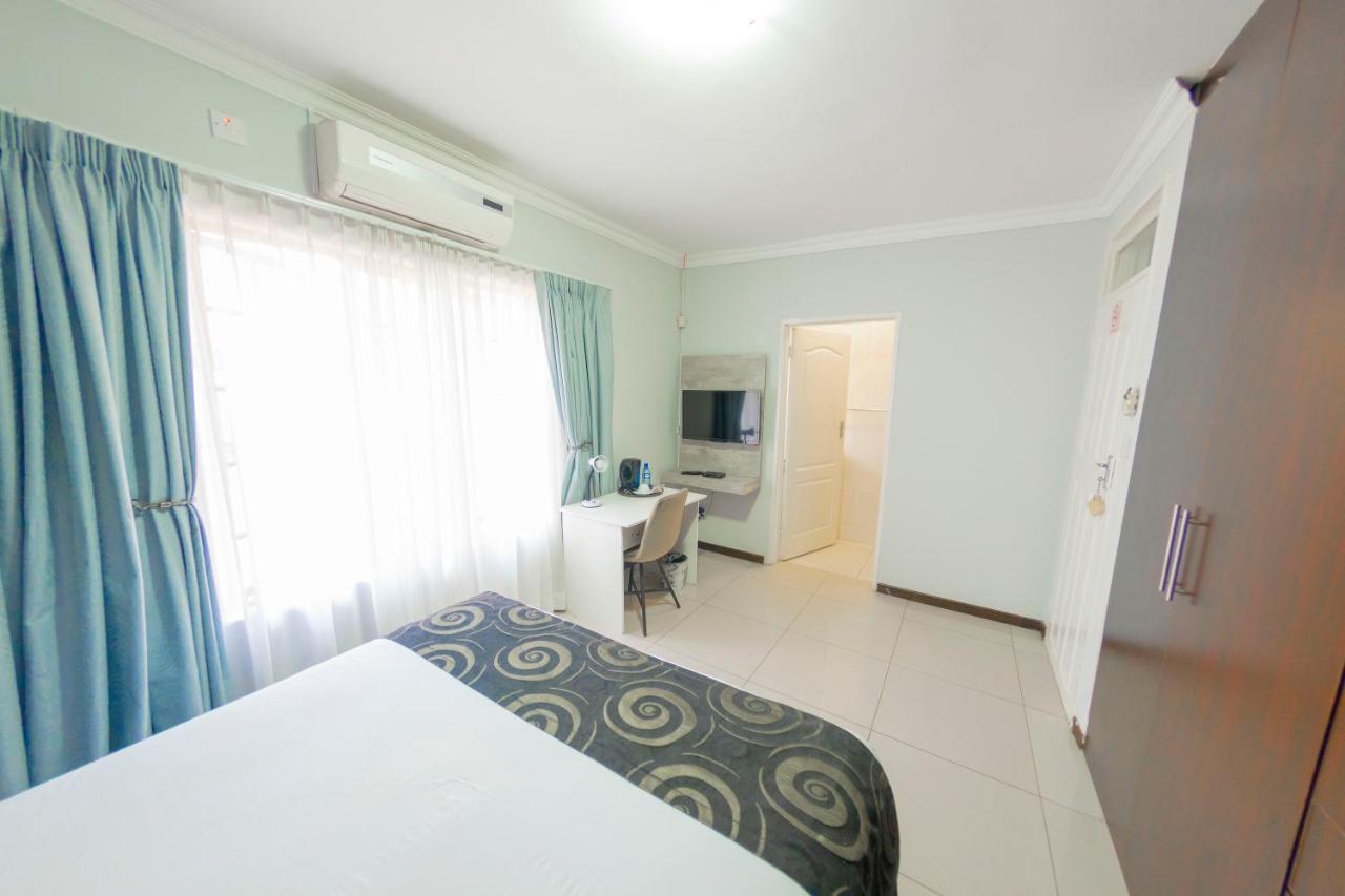 Green Lagoon Guest House Gaborone Luaran gambar