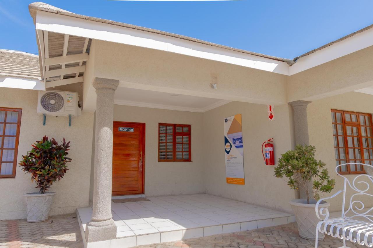 Green Lagoon Guest House Gaborone Luaran gambar